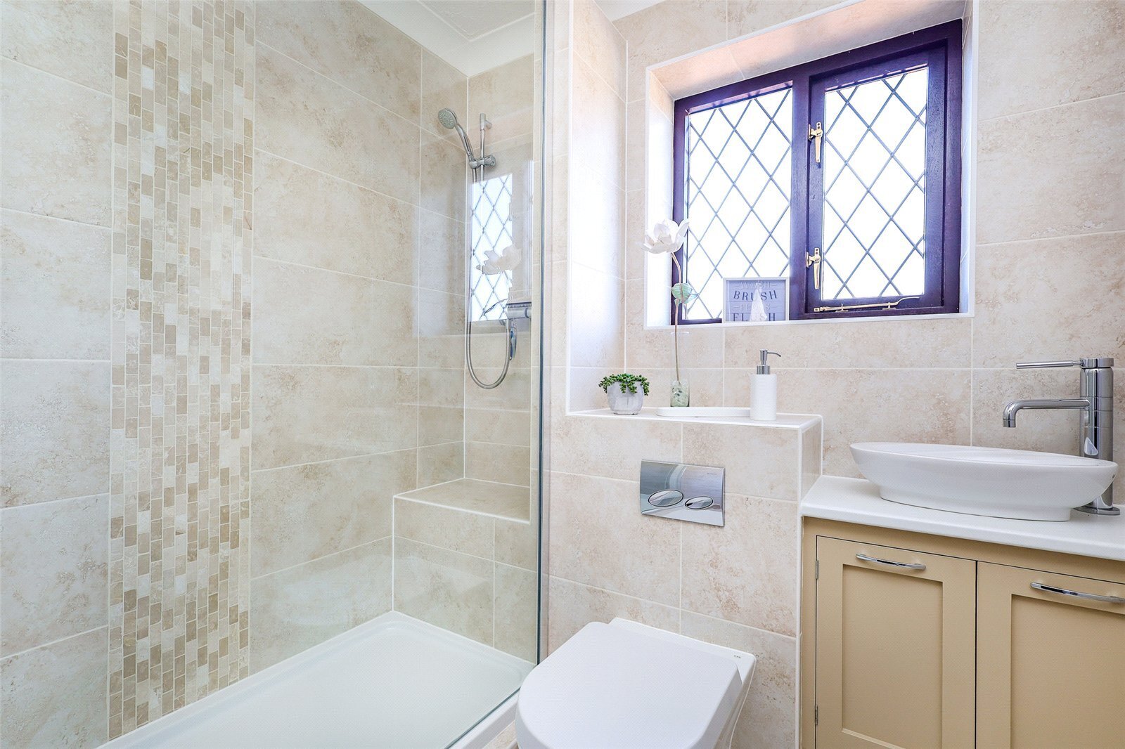 Bishearne Gardens, Liss, Hampshire, GU33 Image 19