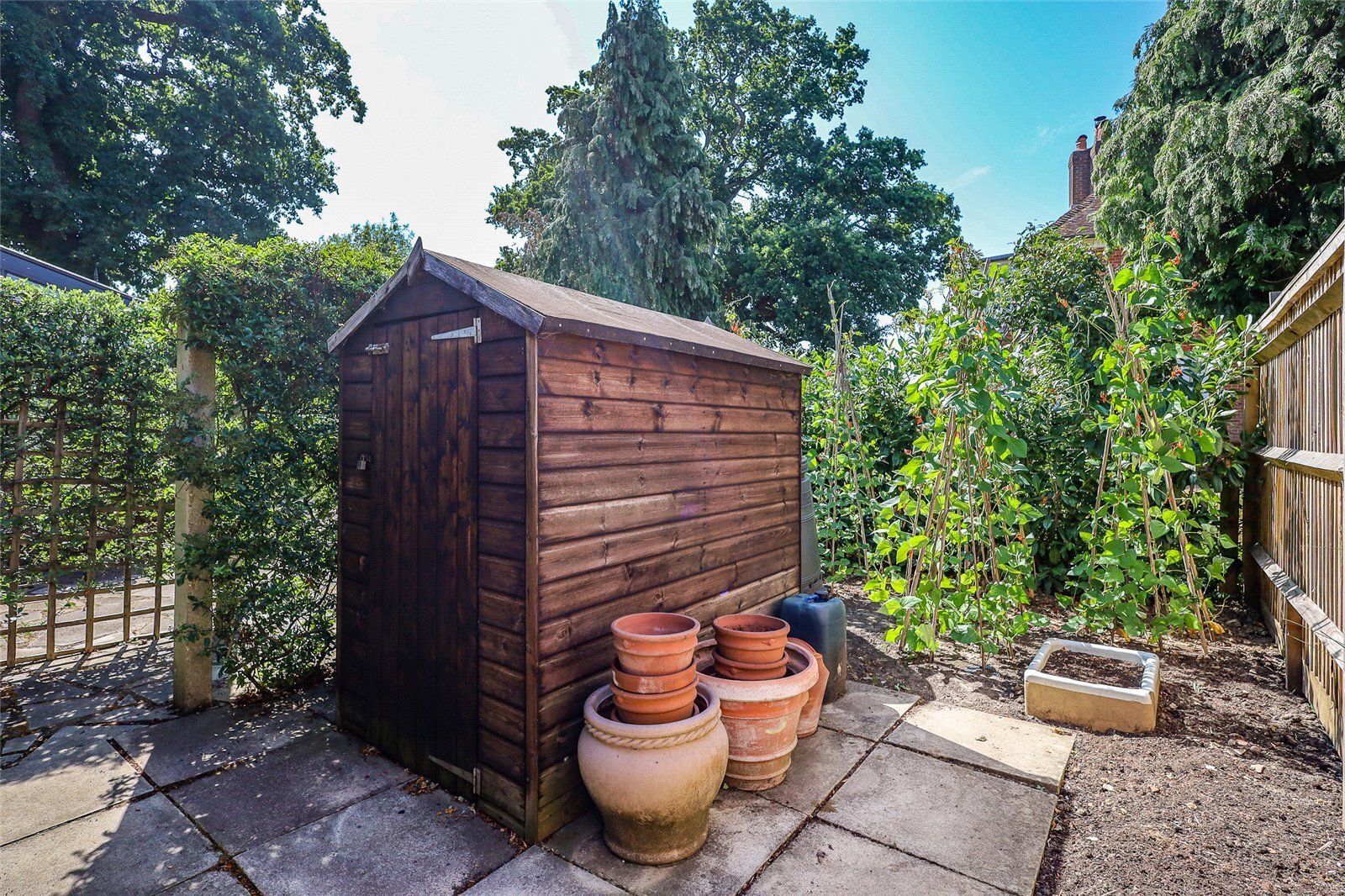 Bishearne Gardens, Liss, Hampshire, GU33 Image 22