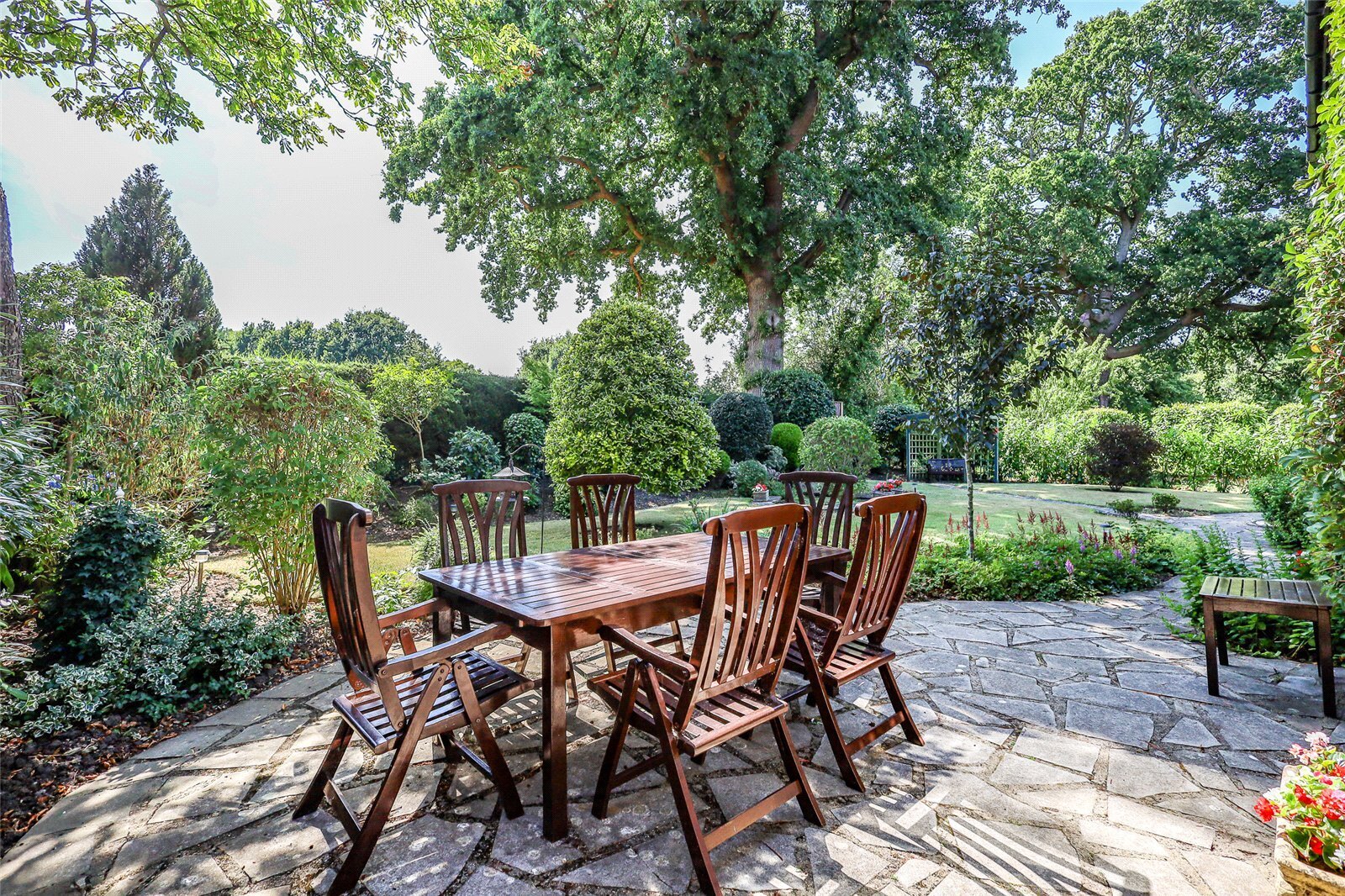 Bishearne Gardens, Liss, Hampshire, GU33 Image 23