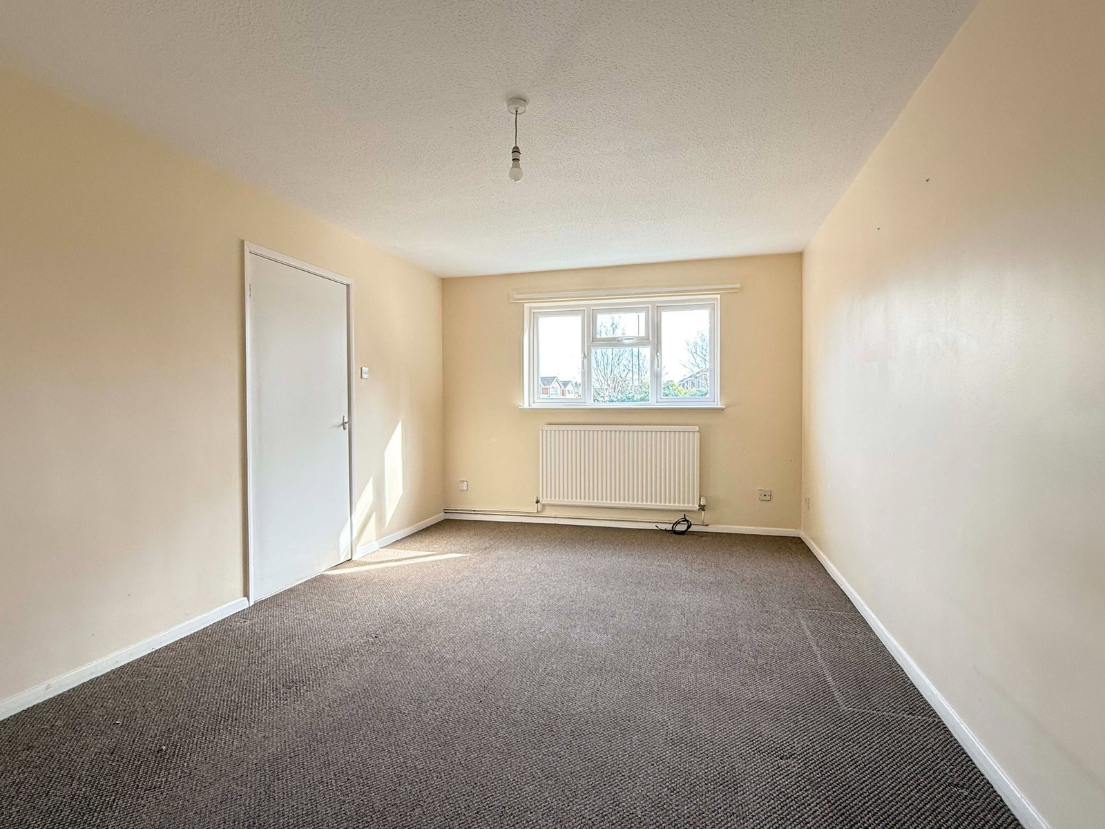 Lake View Close, Kew, Southport, PR8 Image 3