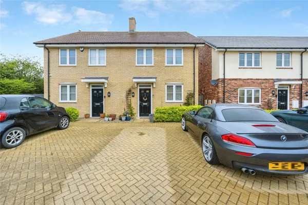 Furrow Close, Wilstead, Bedford, Bedf...