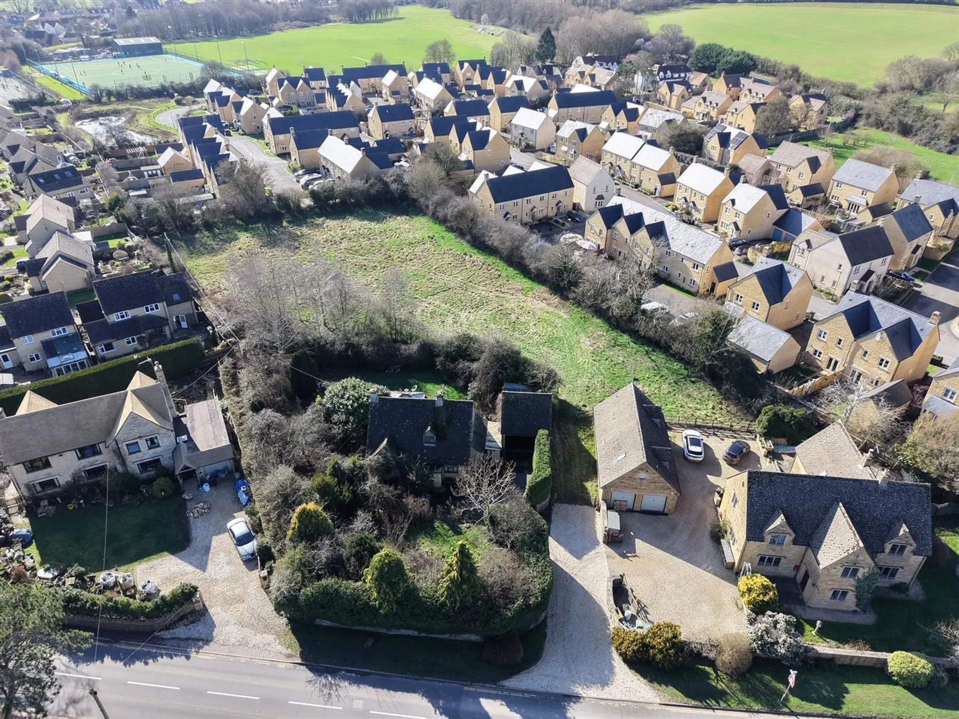 Property photo top 0