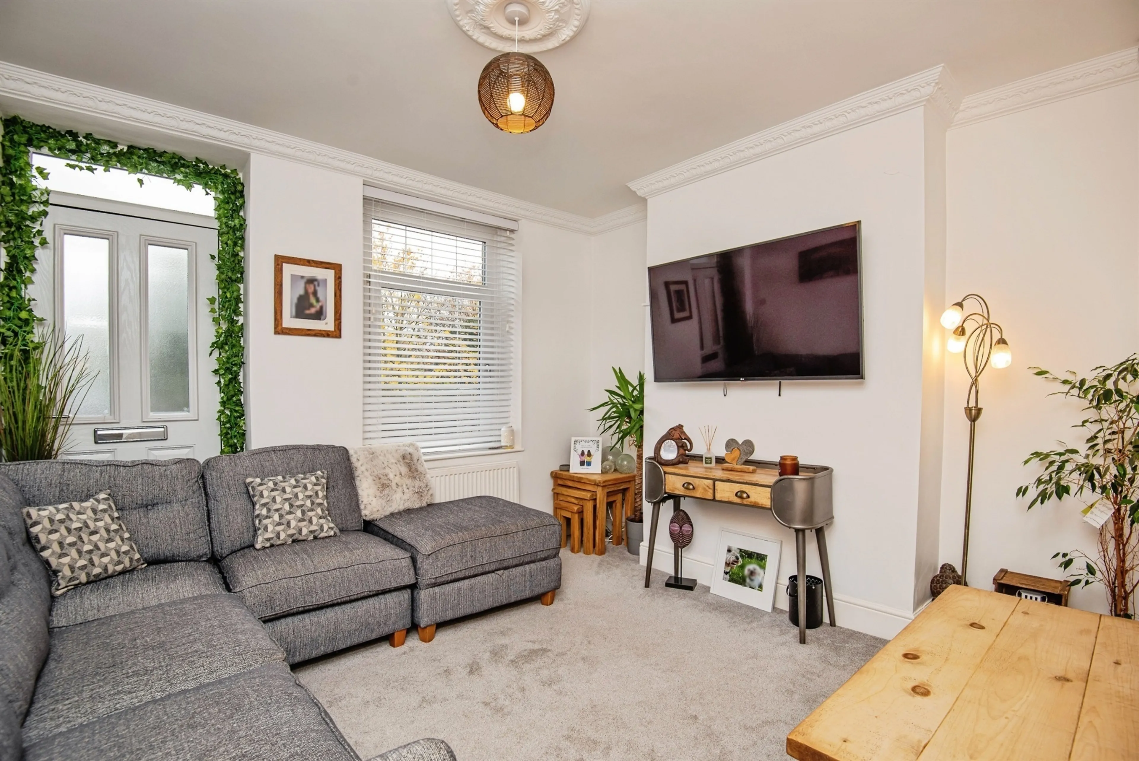 Property at Doncaster Road, Ardsley, Barnsley