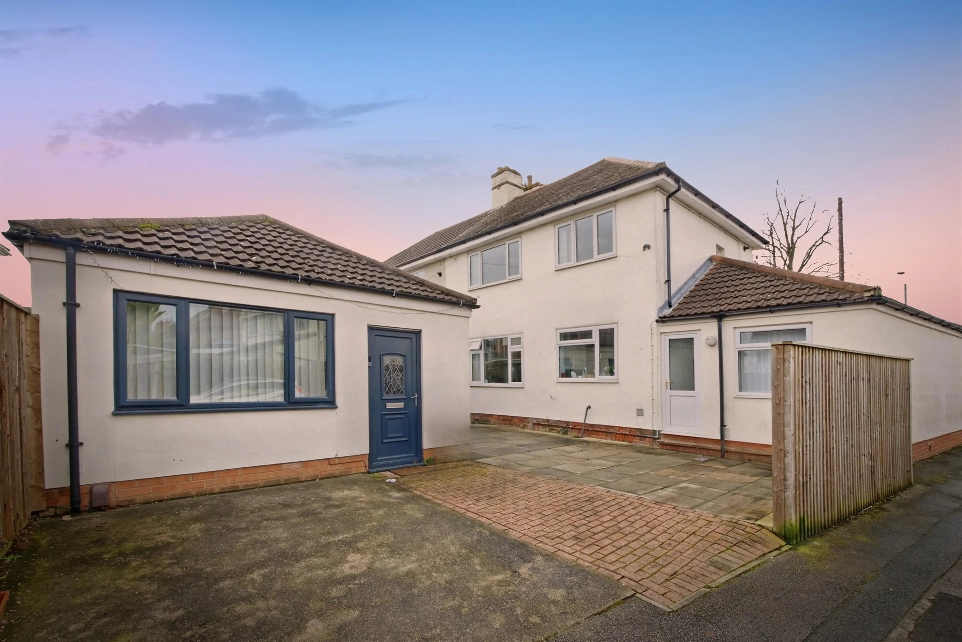 Property at Fifth Avenue, York
