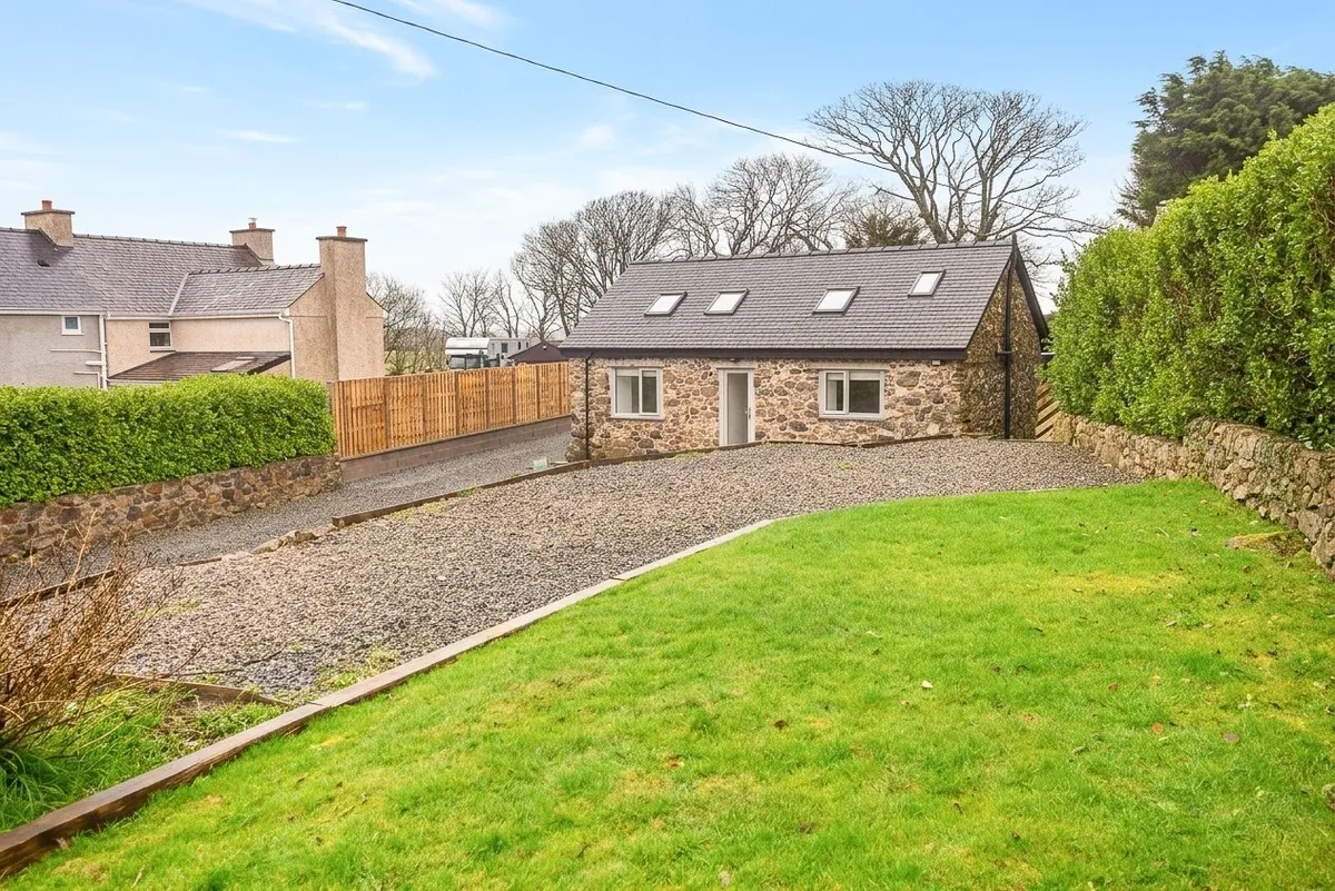 Tyn Lon, Holyhead, Isle of Anglesey, LL65