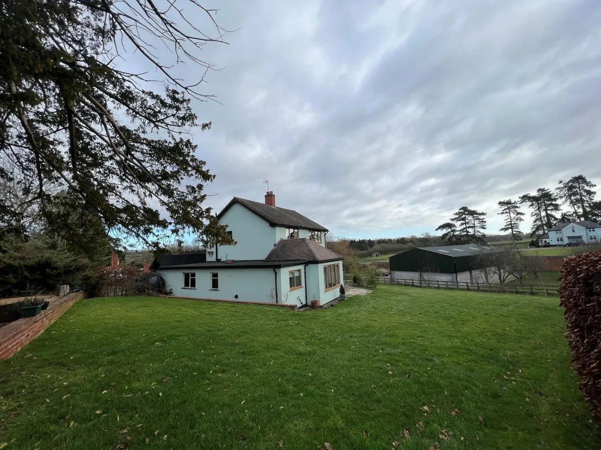 GARDENERS COTTAGE, BAGGRAVE HALL, HUNGARTON