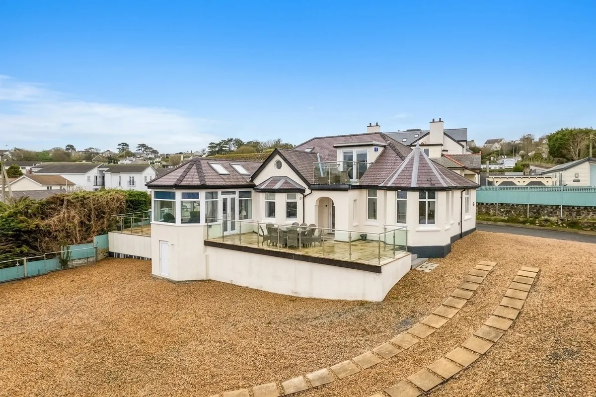 Beach Road, Benllech, Tyn-y-Gongl, Isle of Anglesey, LL74