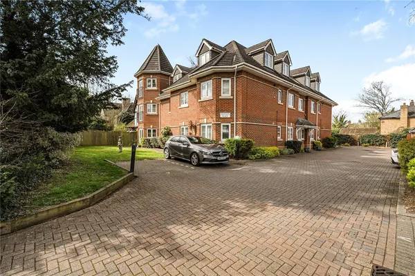 Bath Road, Maidenhead, Berkshire, SL6