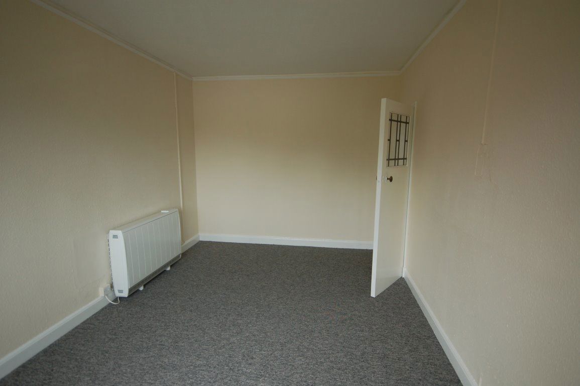Flat 18 Weoley Court, B29 6NH Image 7