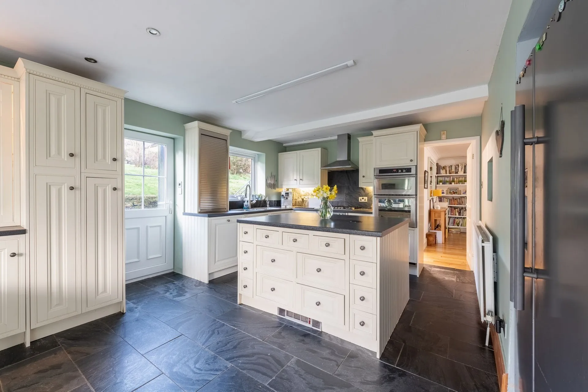 Property photo top 2