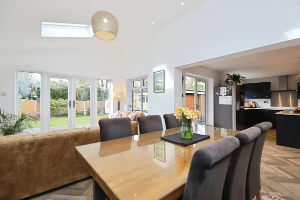 Highgate Close, Kidderminster, Worces...