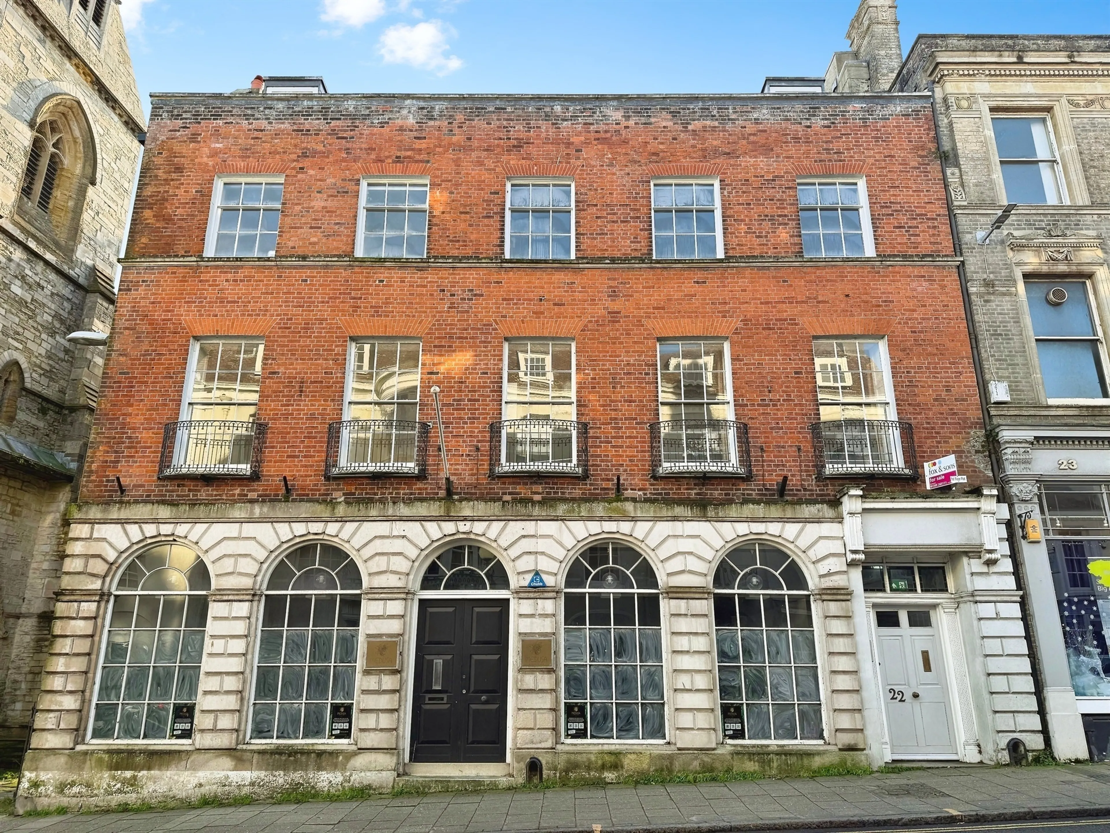 Property photo 0
