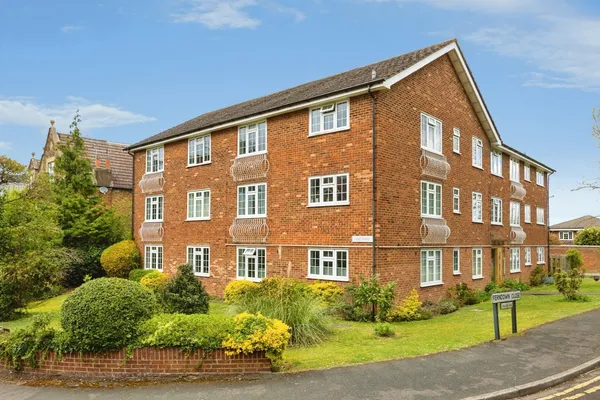 Ferndown Close, Guildford, Surrey, GU1
