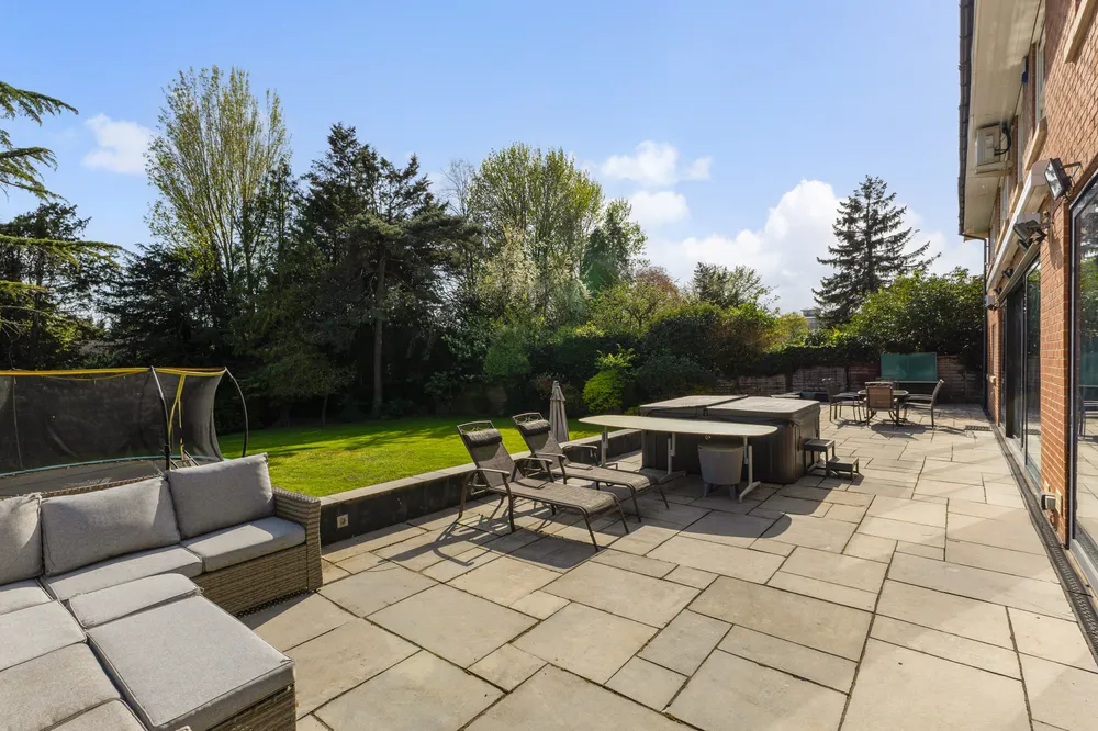 Valencia Road, Stanmore, HA7