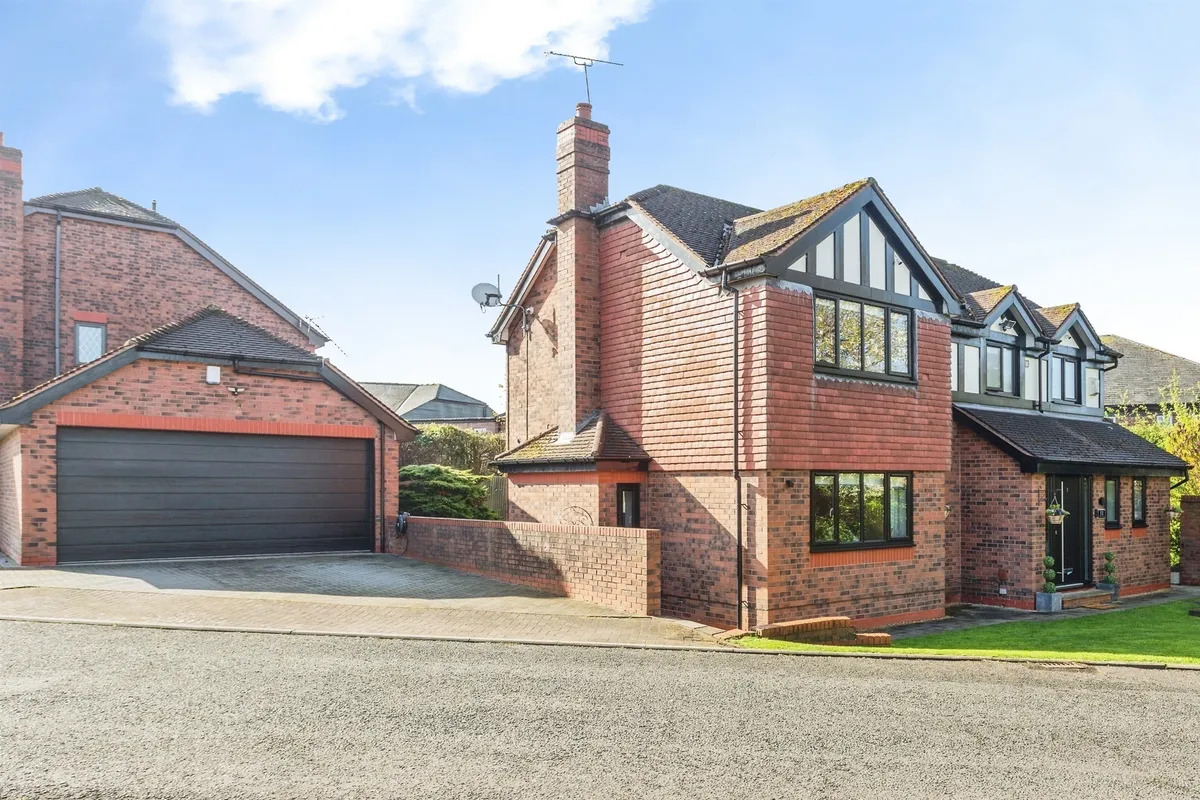 Tudor Lawns, Carr Gate, Wakefield