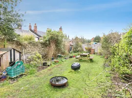 Lower Olland Street, Bungay thumb 2