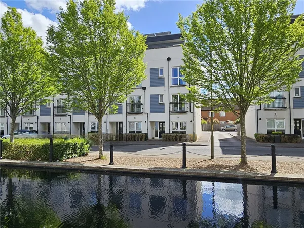Canalside, Redhill, Surrey, RH1