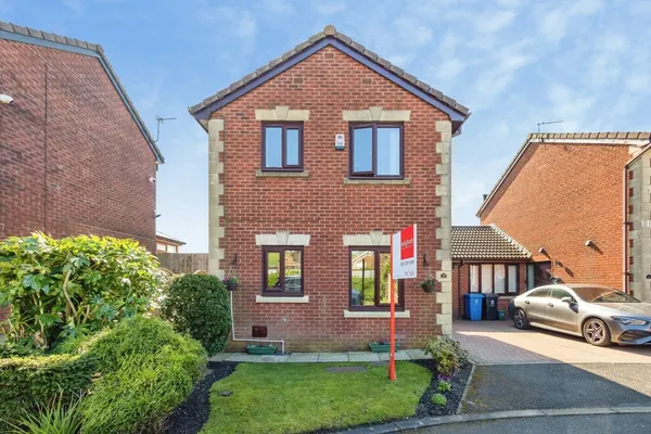 Locking Gate Rise, Waterhead OLDHAM, ...