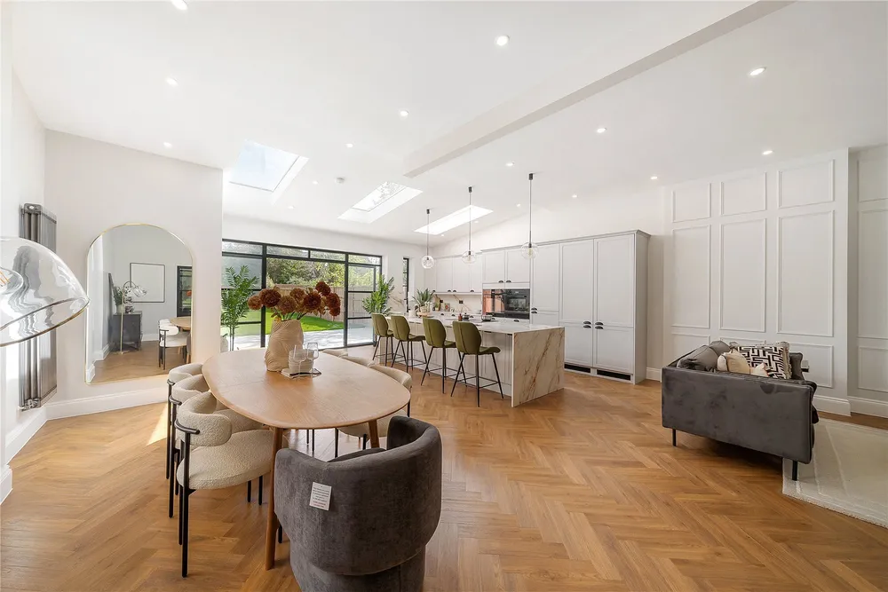 Queens Road, Beckenham, BR3