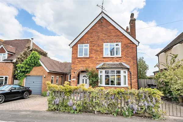 Queens Road, Alton, Hampshire, GU34