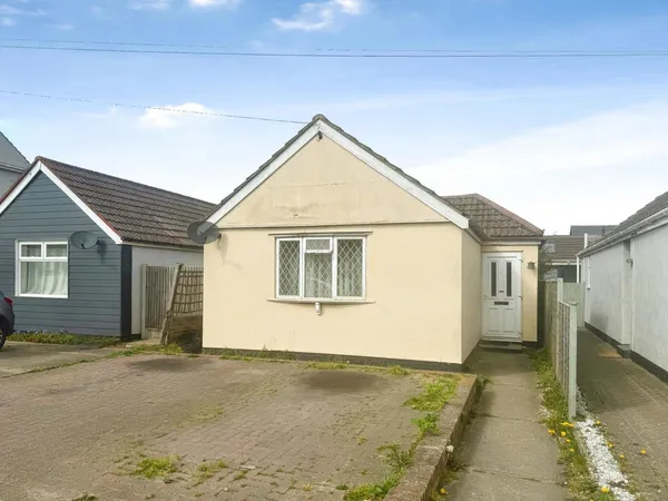 Frinton Road, Kirby Cross, Frinton-on...