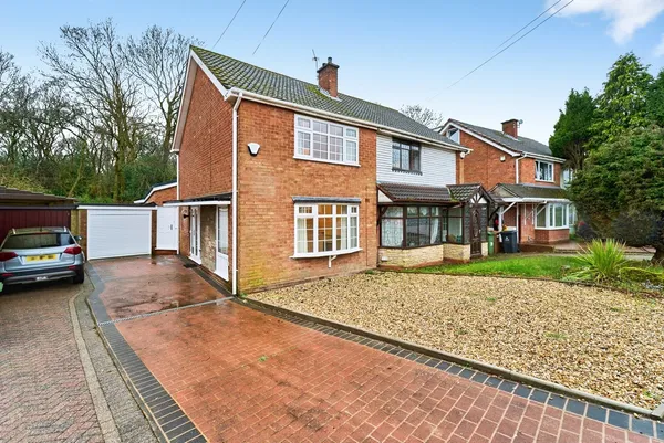 Woodside Way, Willenhall, West Midlan...