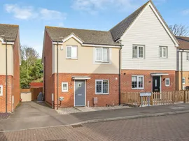 Heron Way, Harwich photo