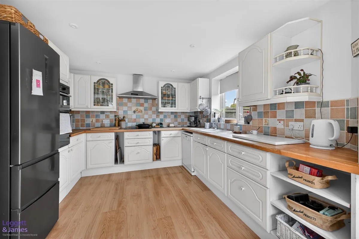 Hughes Close, Harvington, Evesham