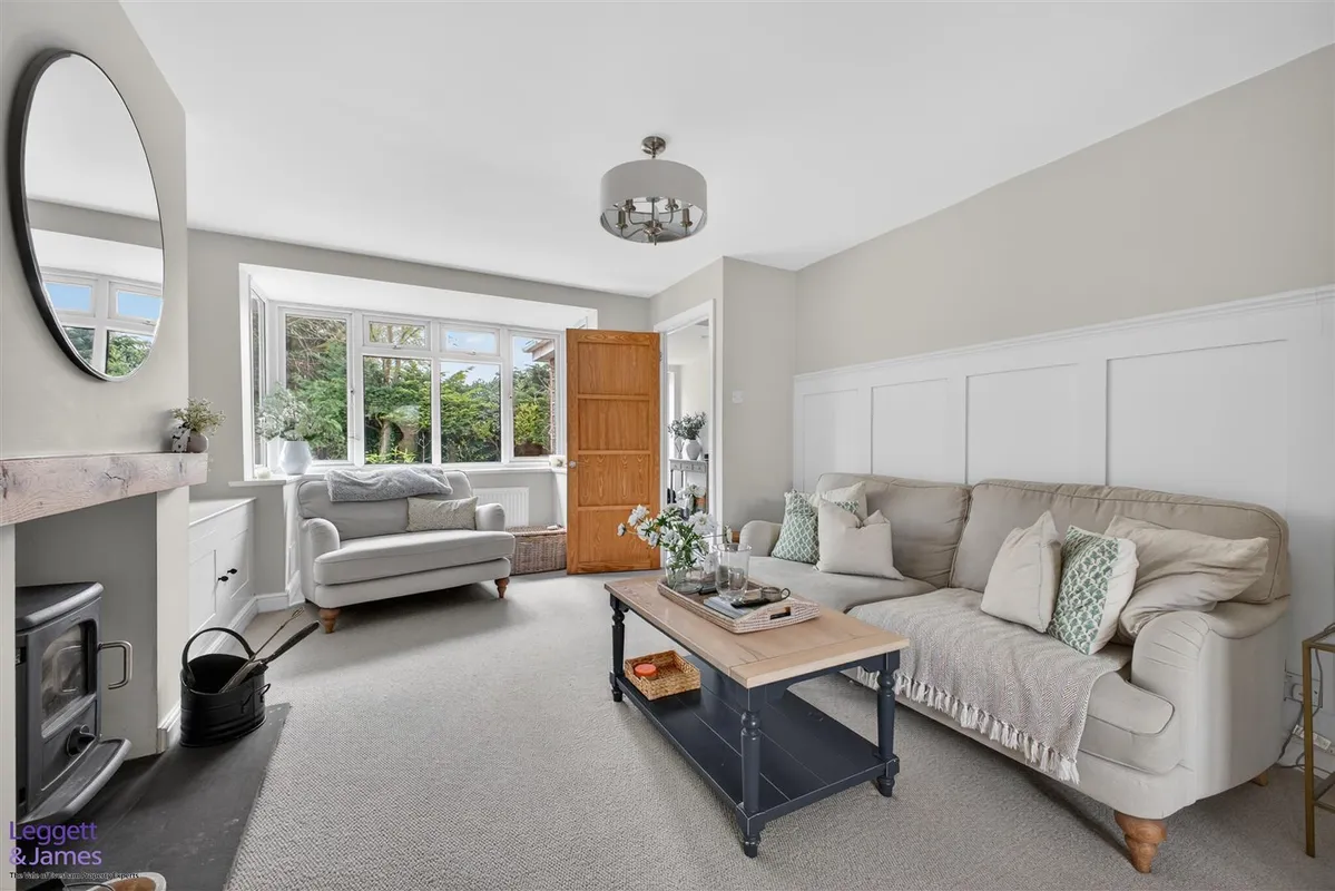 Hughes Close, Harvington, Evesham