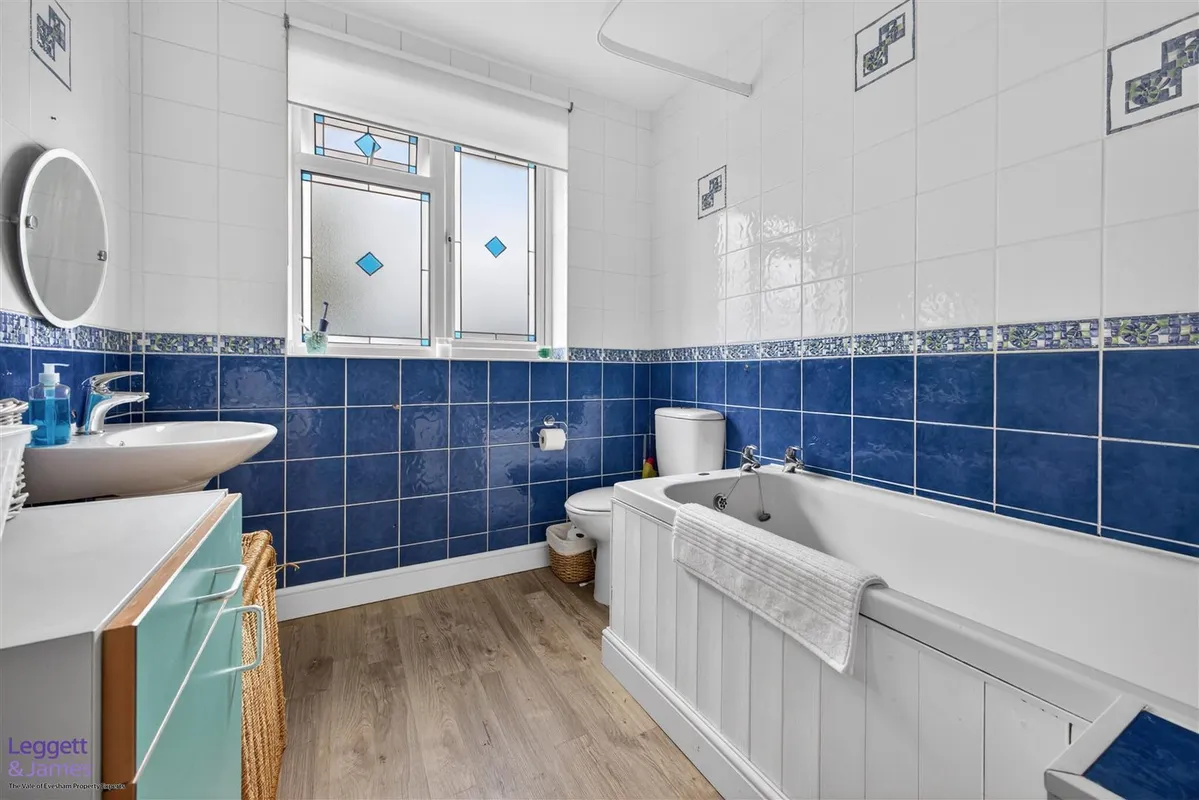 Hughes Close, Harvington, Evesham