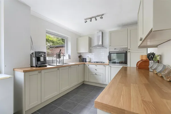 Anstiebury Close, Beare Green, Dorking, Surrey, RH5