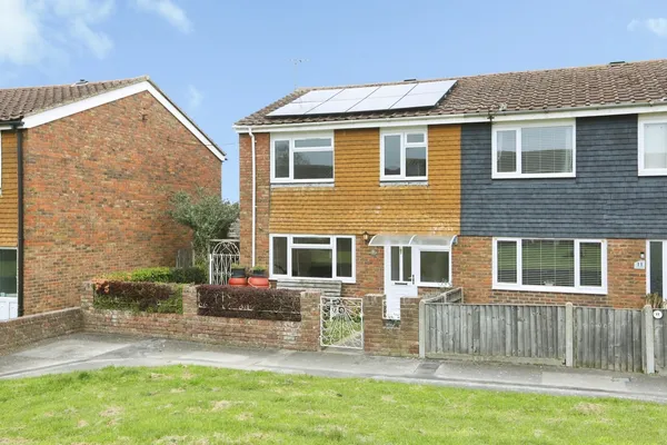 Pear Tree Walk, Newington, Sittingbou...