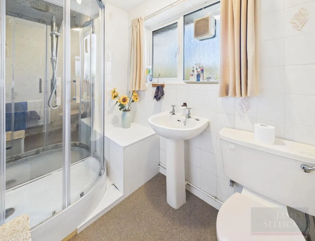 Fordview Close, Great Glen, Leicestershire