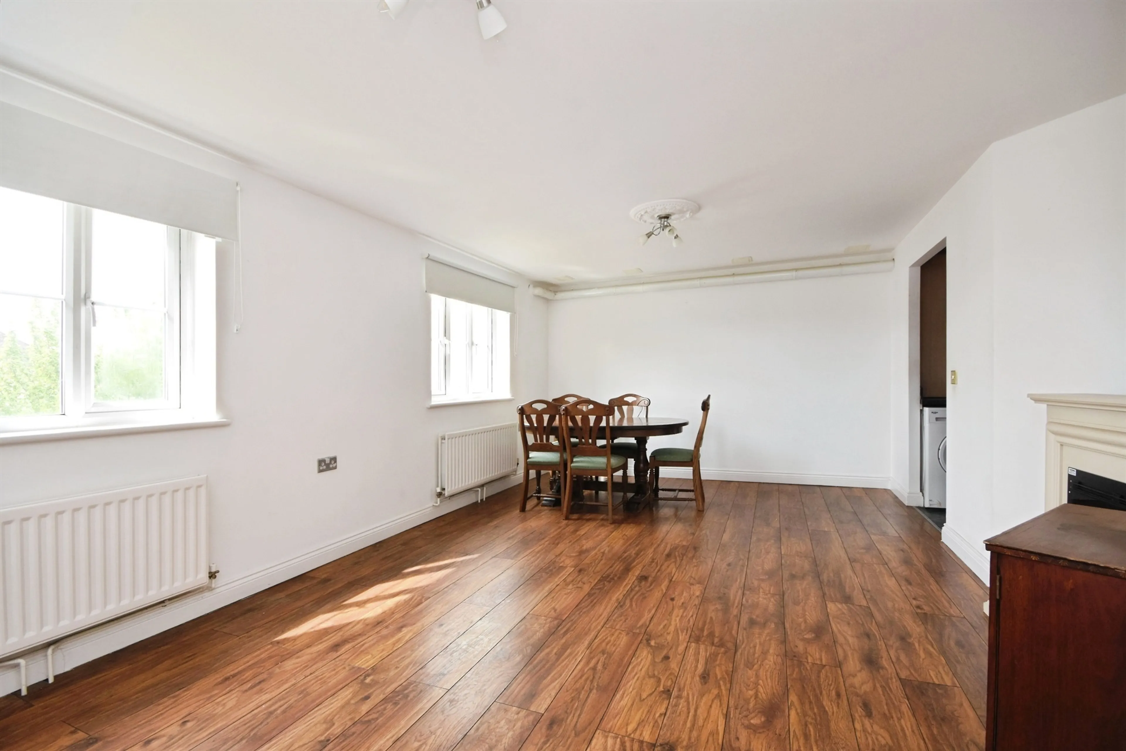Property at Gillian Crescent, Romford