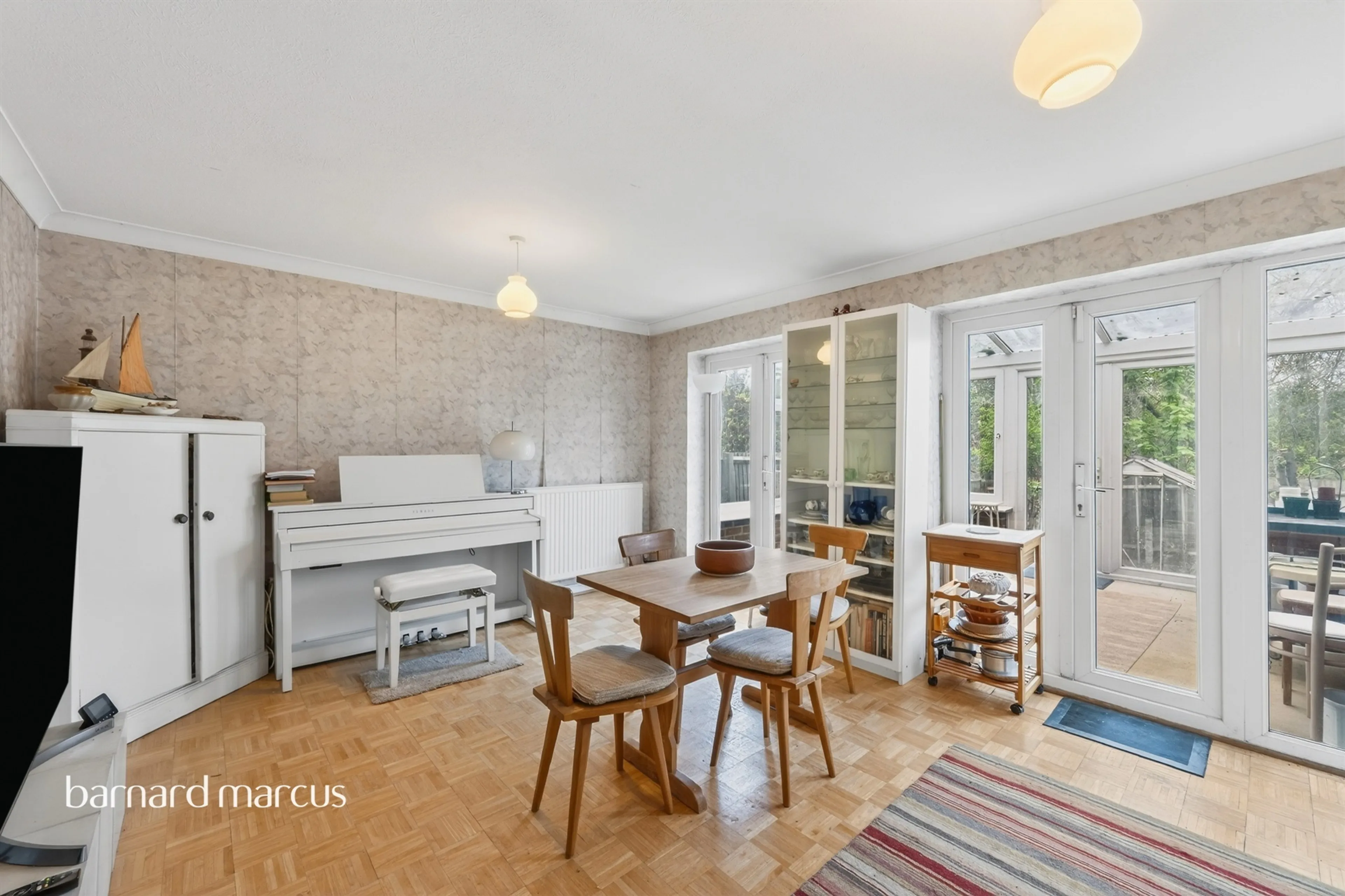Property at Dukes Avenue, New Malden