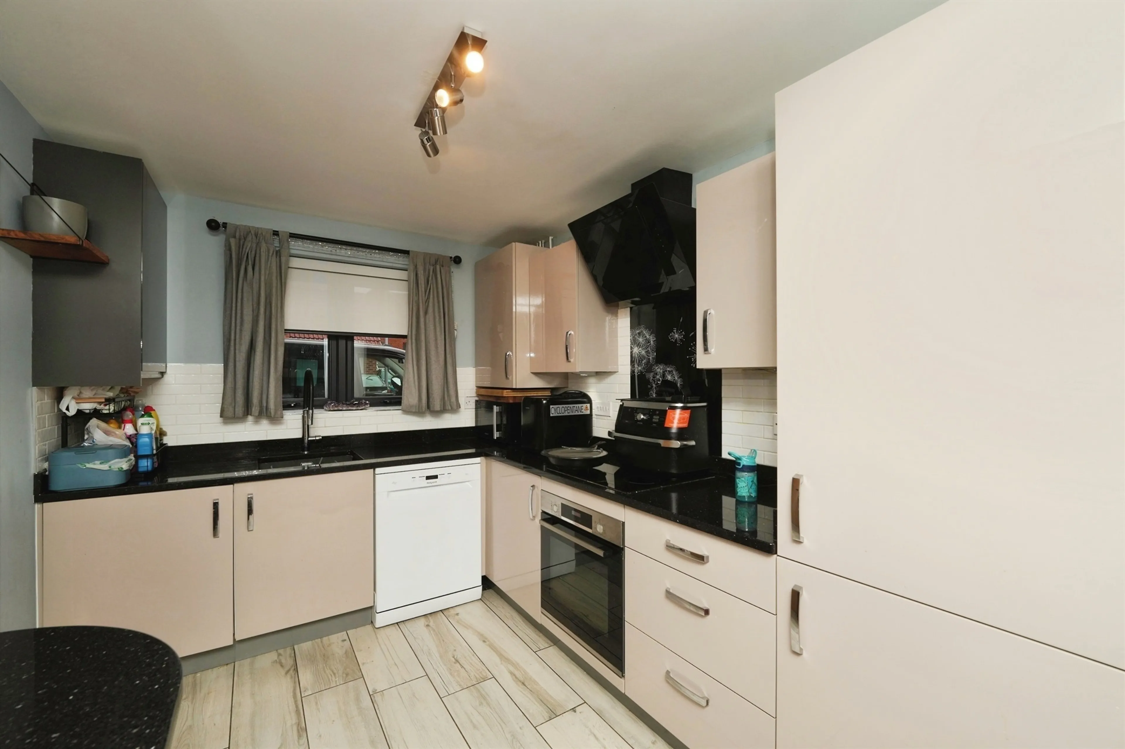 Property photo 20
