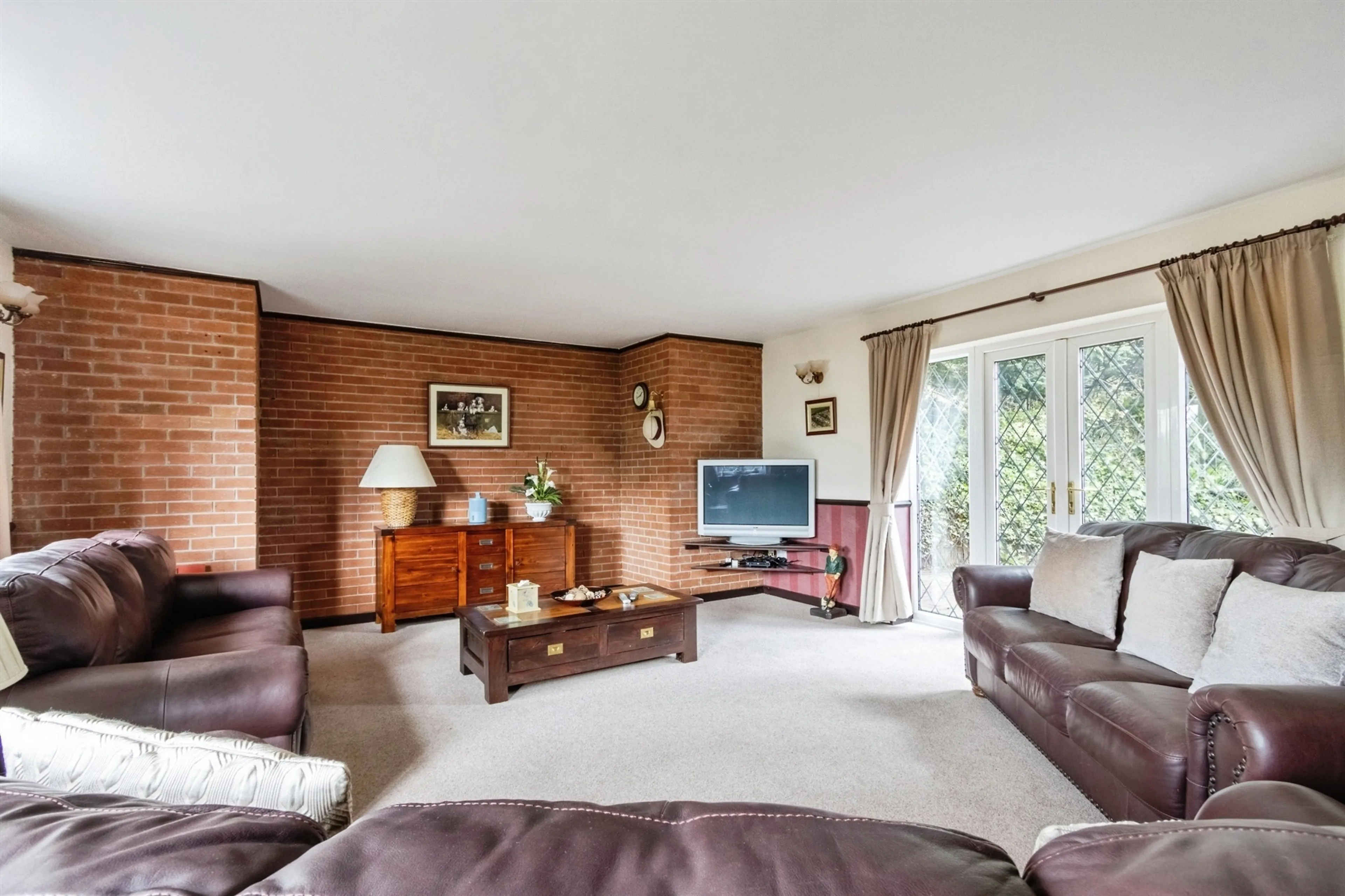 Property at The Avenue, Scholes, LEEDS