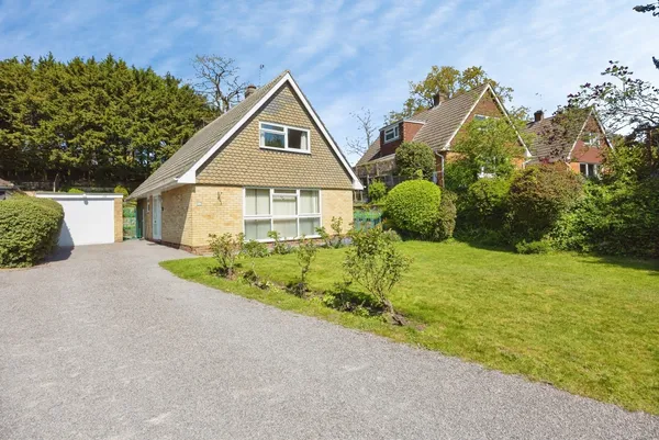Beam Hollow, Farnham, Surrey, GU9