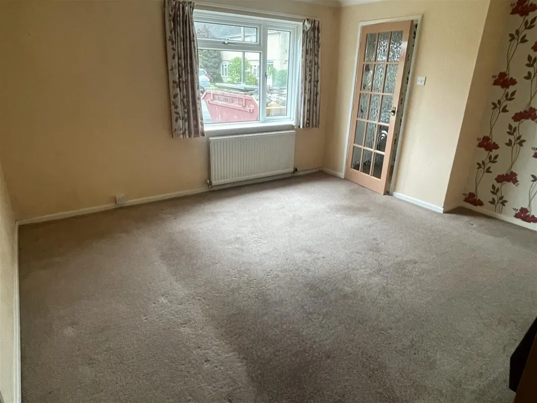 https://mr0.homeflow-assets.co.uk/files/photo/image/47062/4698/_x_/FzBGC6SxekKZvfWzpHuMsg.jpg