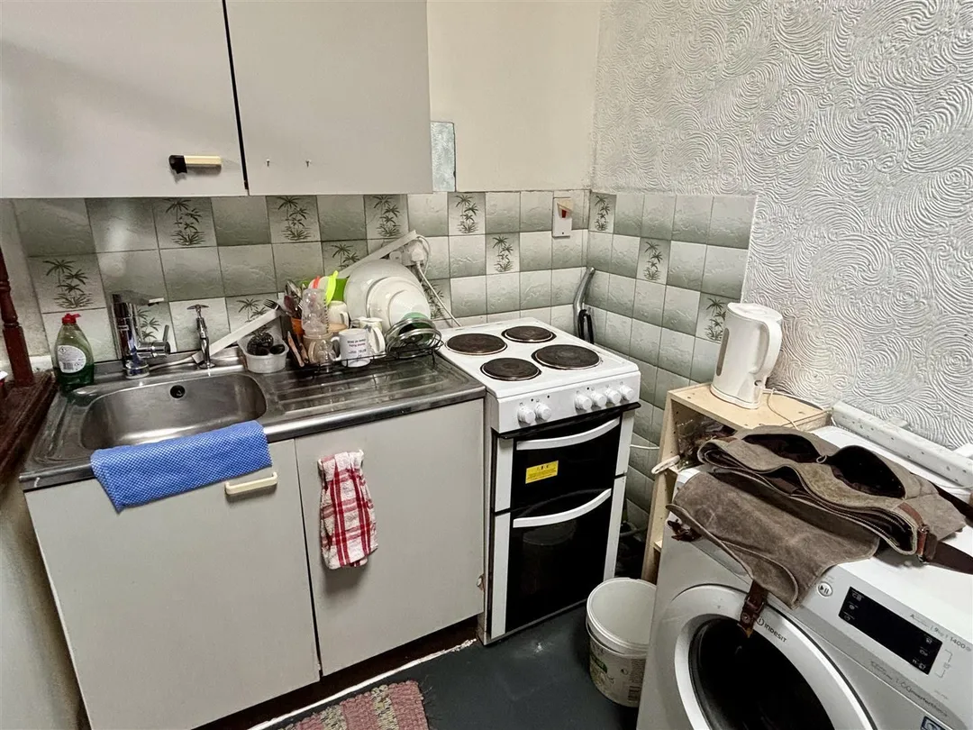 https://mr0.homeflow-assets.co.uk/files/photo/image/47063/3776/_x_/AYQ9e-2MYkW264933ePsAw.jpg