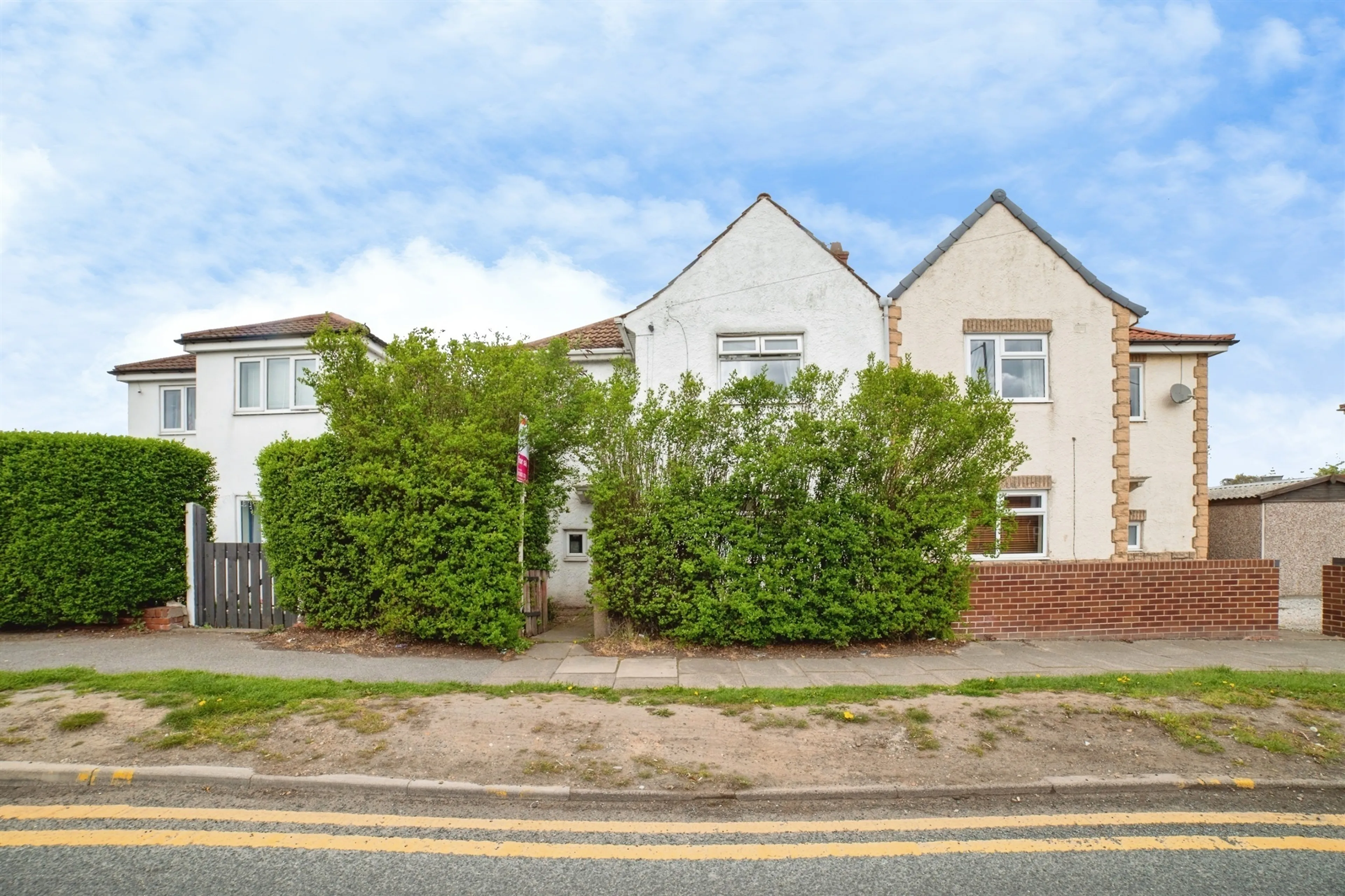Property at Warmsworth Road, Balby, Doncaster