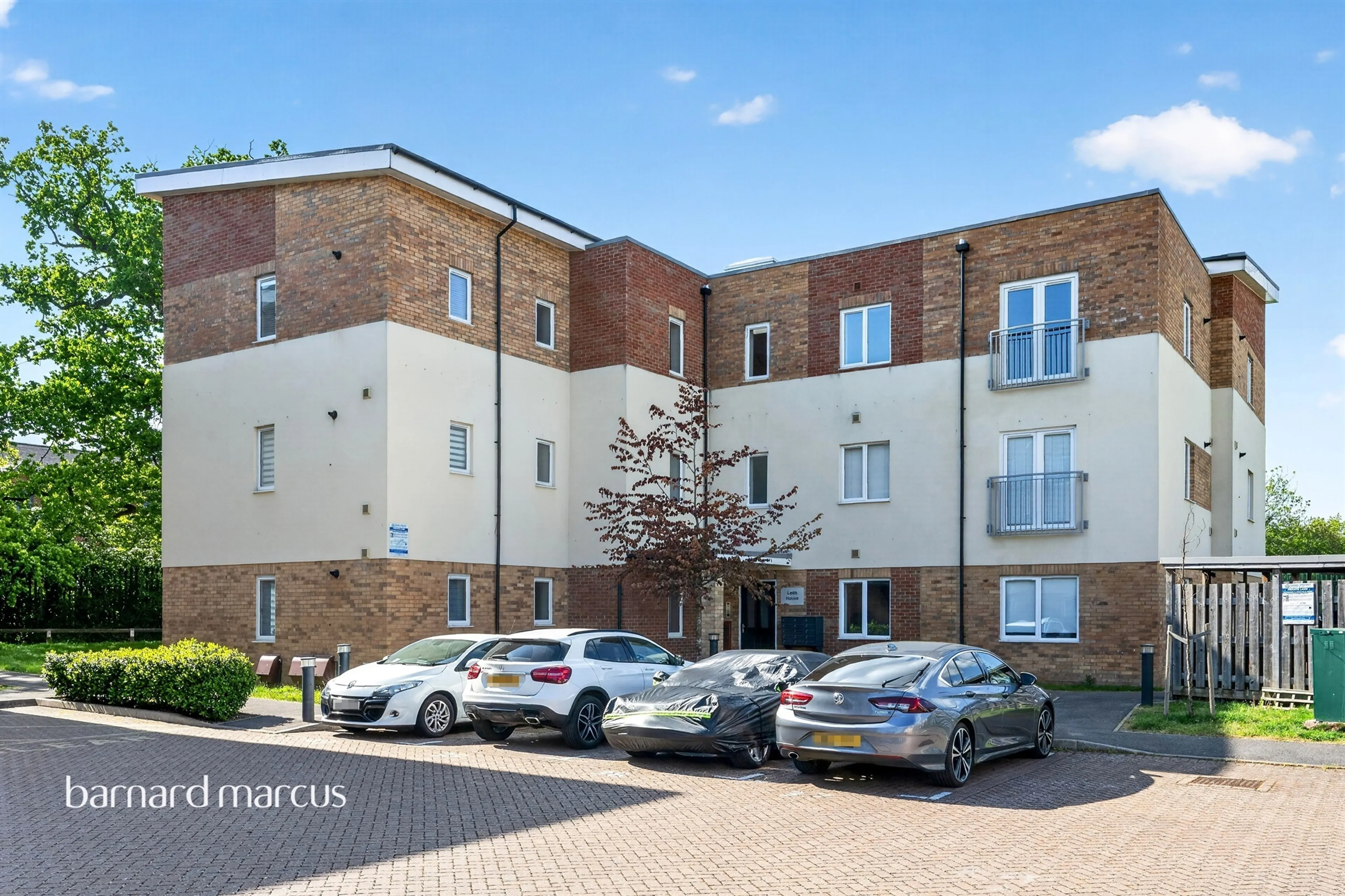 Property at Thornton Close, Leatherhead