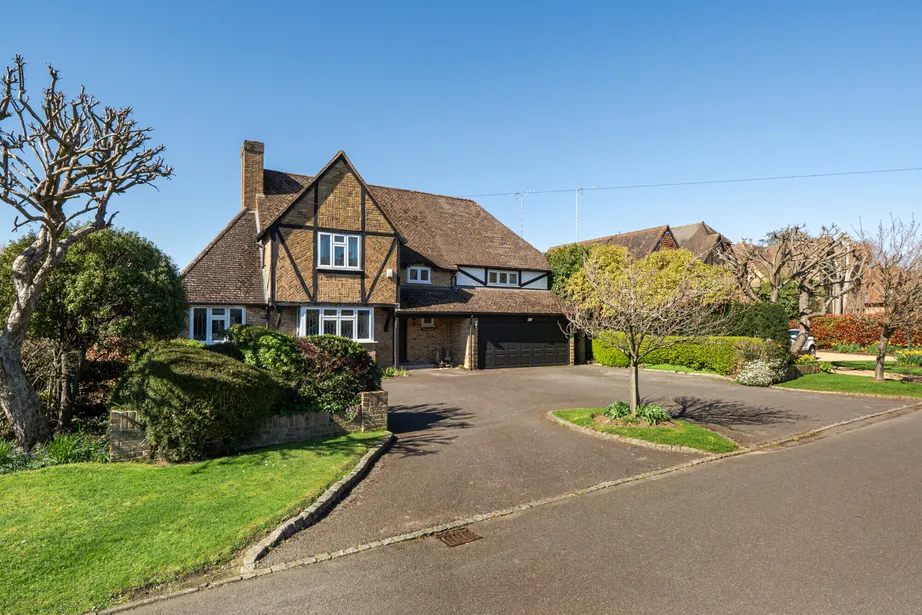 properties-for-sale-in-esher