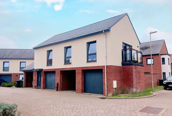 Lincoln Place, Waterlooville
