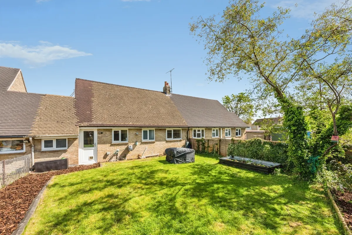 Flexneys Paddock, Stanton Harcourt, Witney