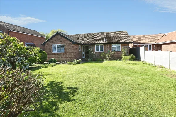 Pound Gate Drive, Titchfield Common, ...
