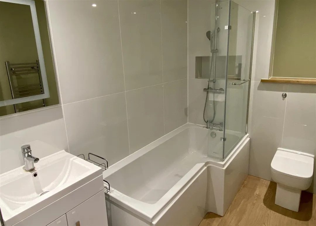 https://mr0.homeflow-assets.co.uk/files/photo/image/47073/9397/_x_/AymvYgEgMUqBnSjHbrc2Mw.jpg