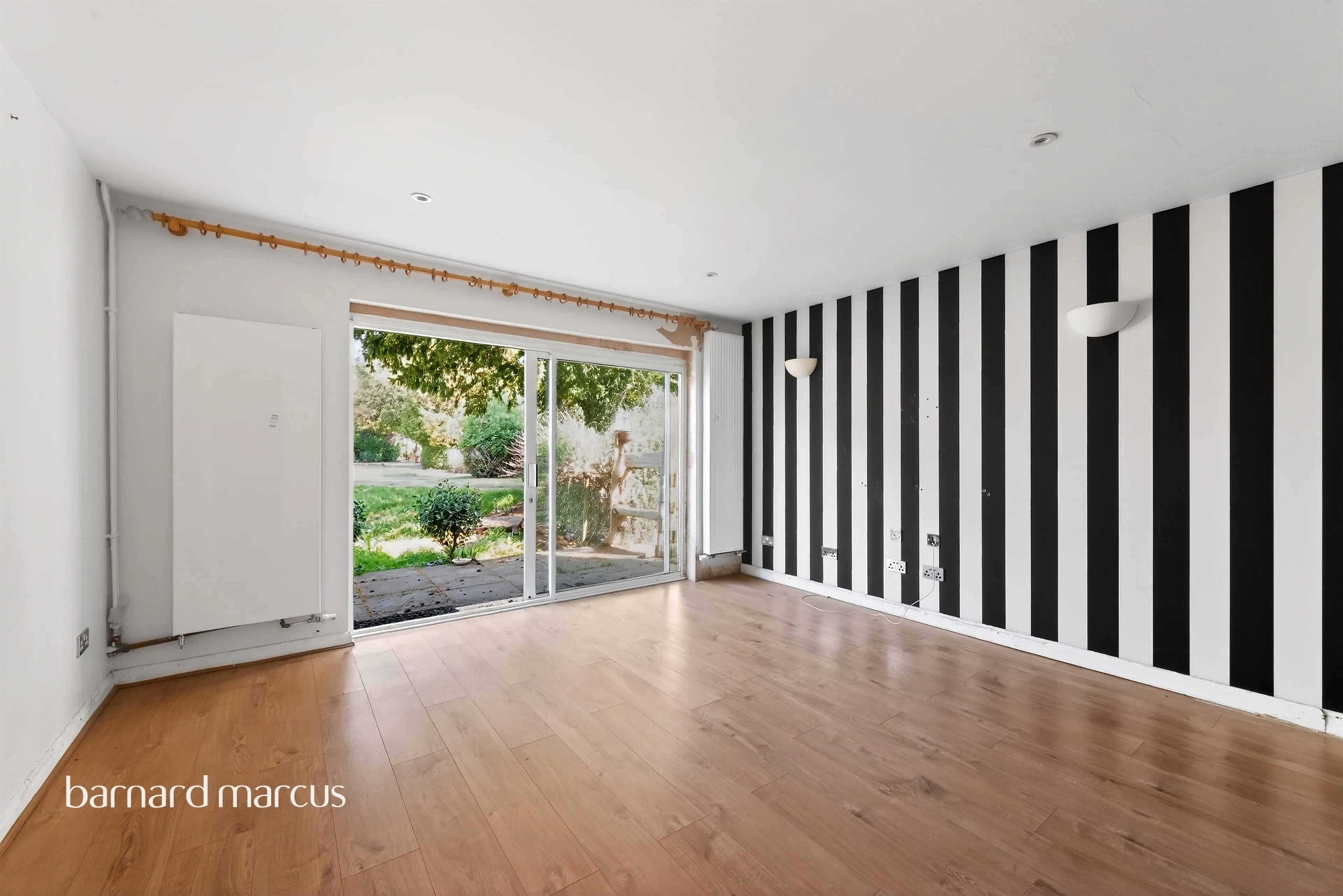 Property at Castle Way, Feltham