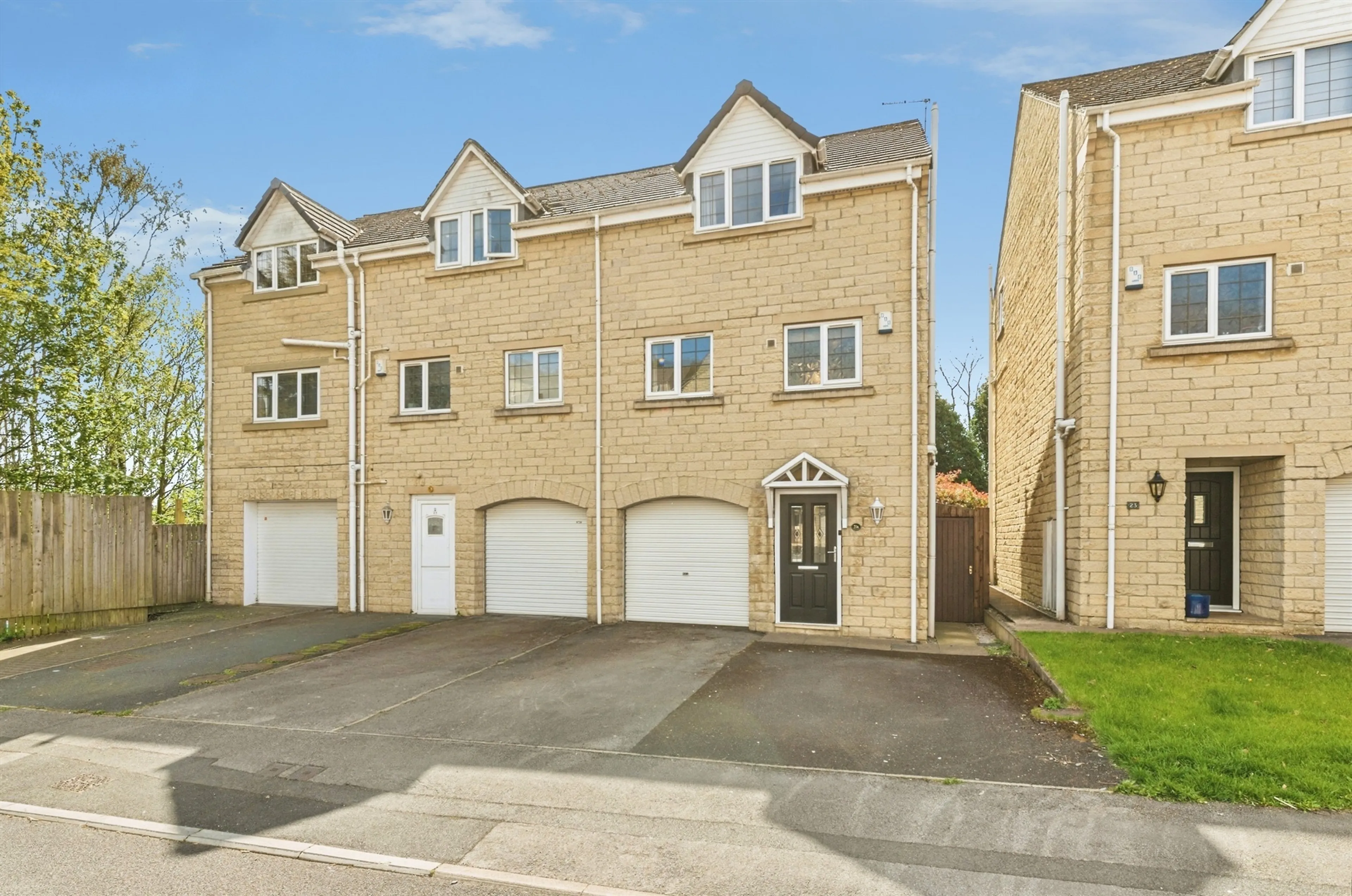 Property at Prospect Road, Longwood, Huddersfield
