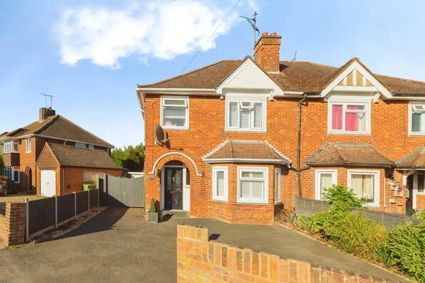 Mandeville Road, Aylesbury, Buckingha...